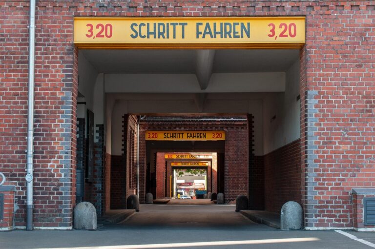 초보자를 위한 주식투자 시작 가이드 (수익 내는 법) 완벽 가이드: 초보자부터 전문가까지